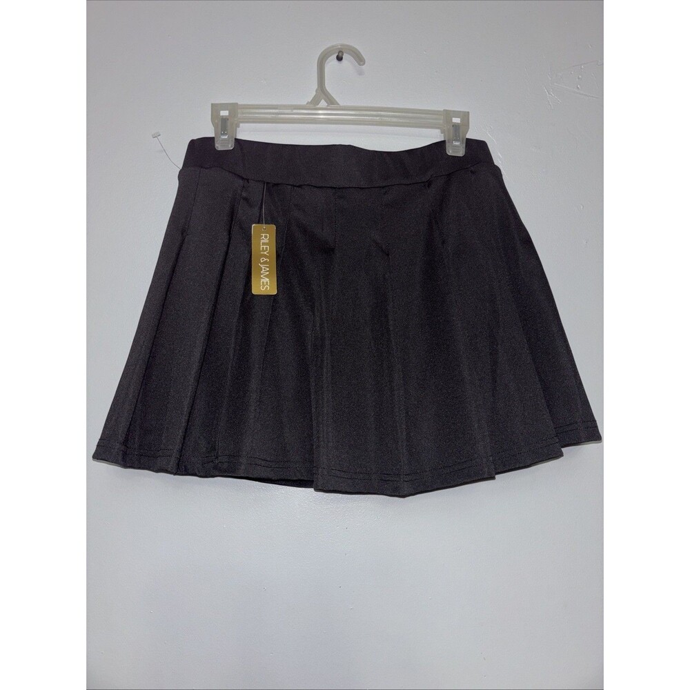 Riley & James Black Pleated Skort.